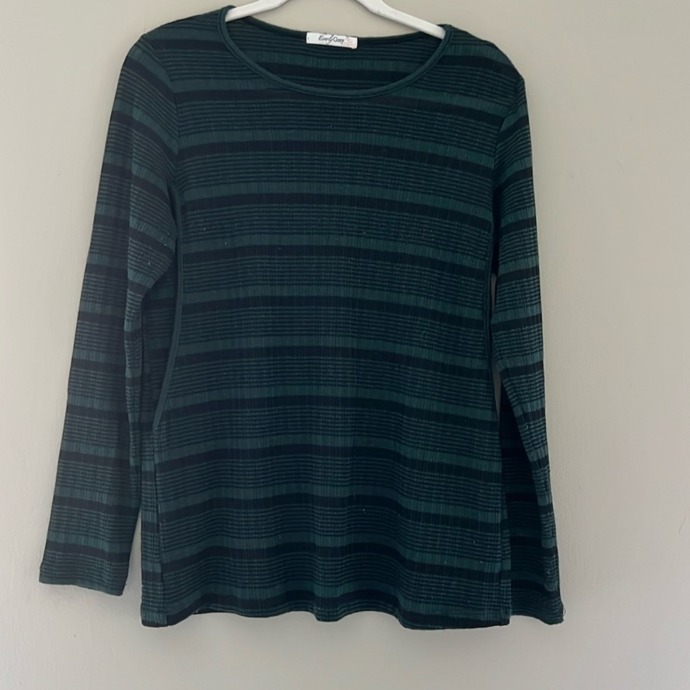 Everly Grey Ashley Maternity and Nursing Top Size Medium